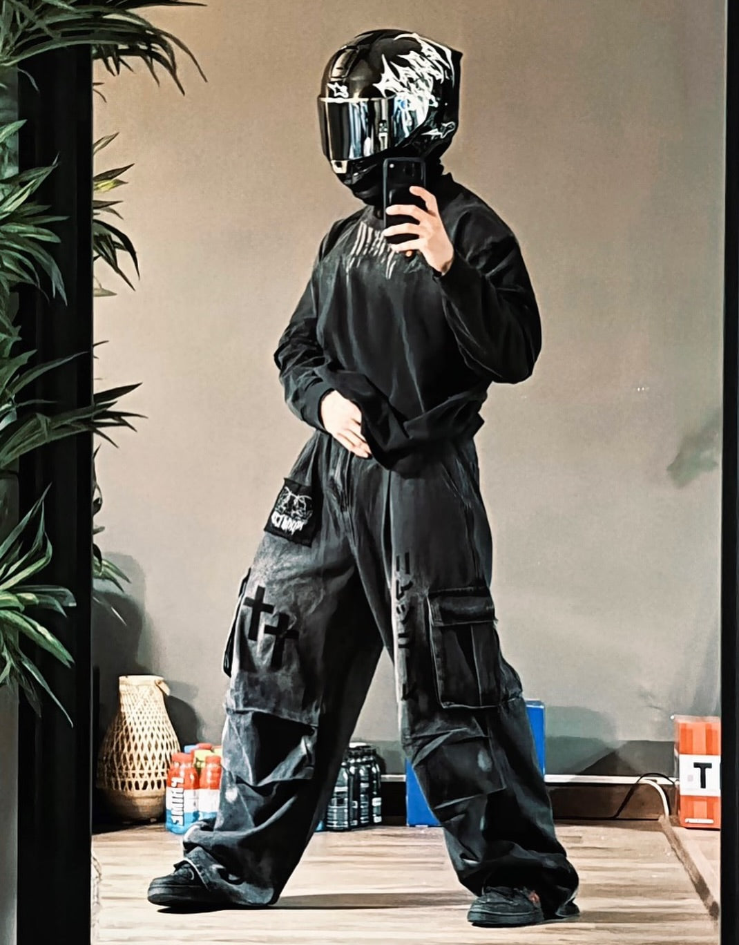 Dark Graffiti Patchwork Cargo Jeans(Free Belt and Chain Included)
