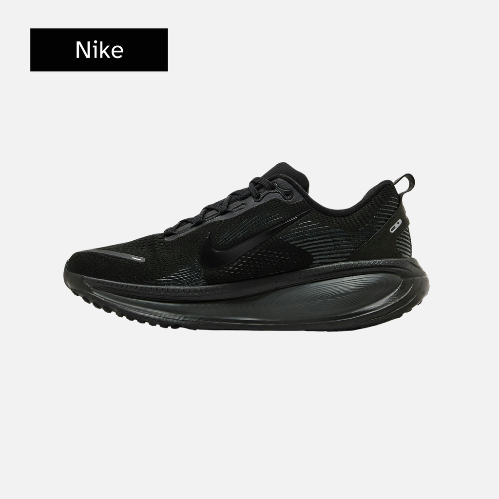 Vomero 18 'Triple Black'