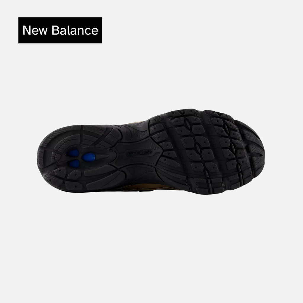 740v2 'Black Castlerock Gold'