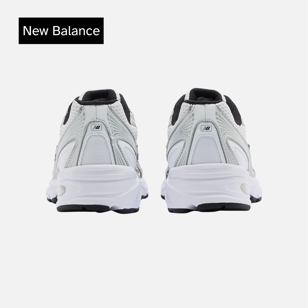 740v2 'White Silver Metallic Black'