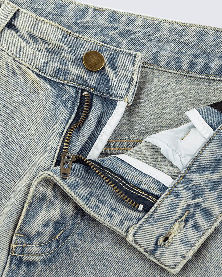 Wide-Leg Denim Jeans with Buttoned Hem