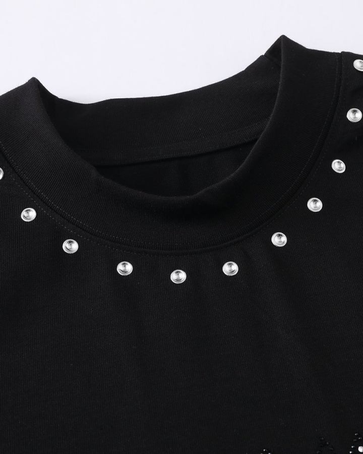 Minimal Studded Letter Print Street T-Shirt